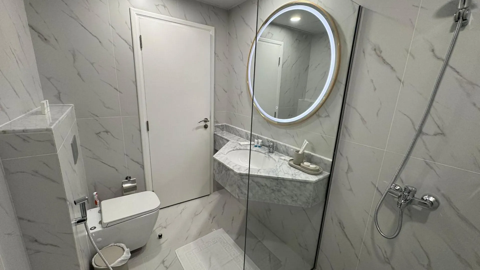 Icon Tower 1 , Jlt 1Bhk Apartment Dubai